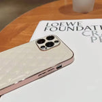 クラシックキルティングレザーiphoneケース